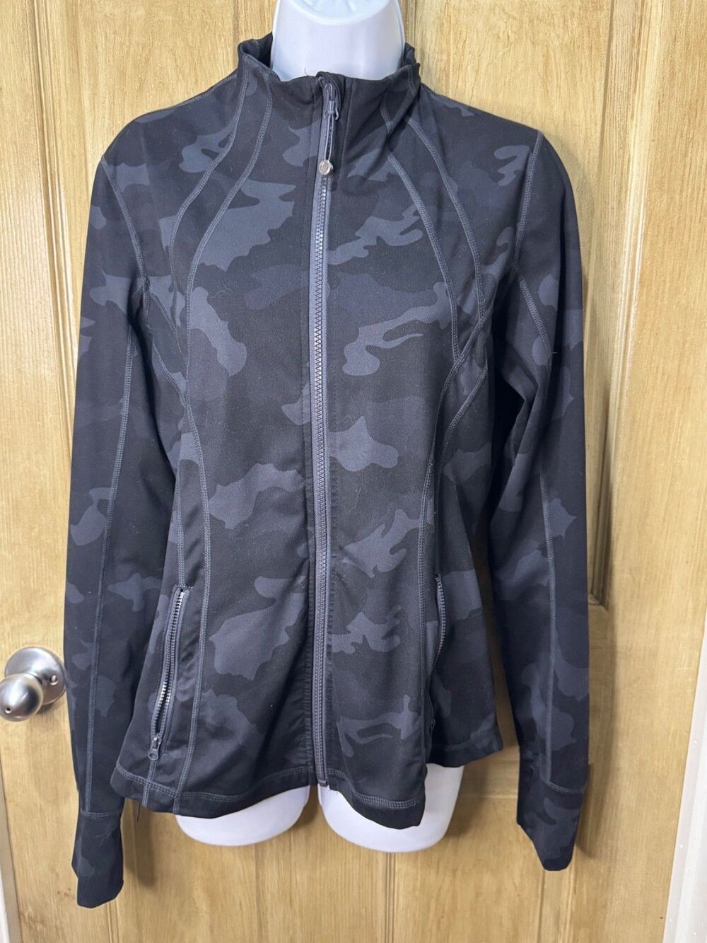 Yogalicious Lux Black & Grey Camo Ladies Athletic Full Zip Jacket LARGE L